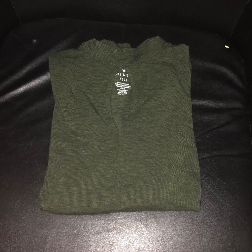 American Eagle Long Sleeve Shirt